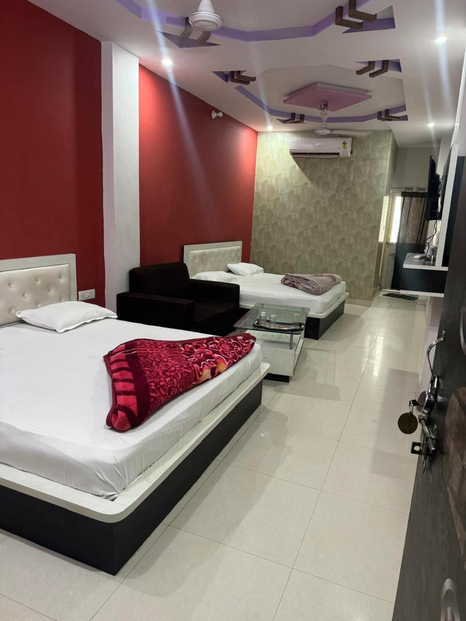 Hotel Aapno Shyam And Restaurant Khātu Esterno foto