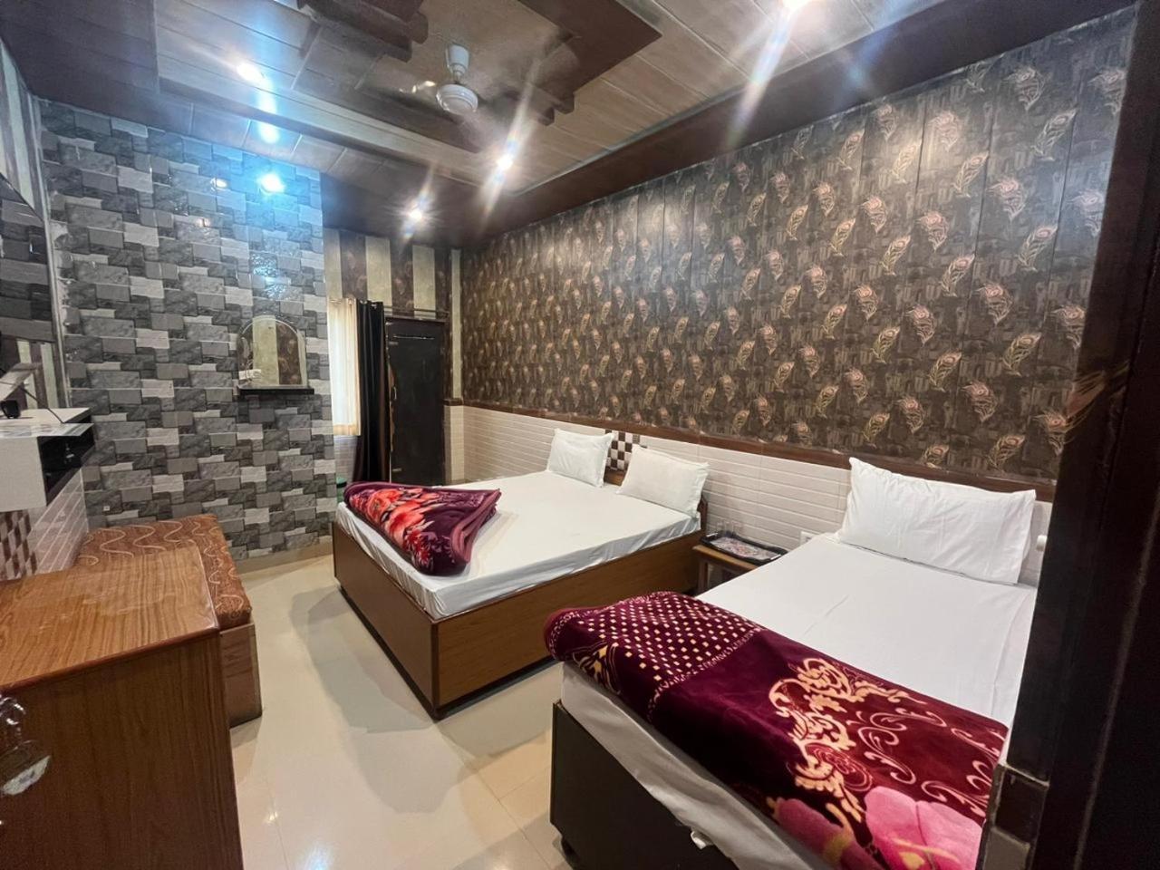 Hotel Aapno Shyam And Restaurant Khātu Esterno foto