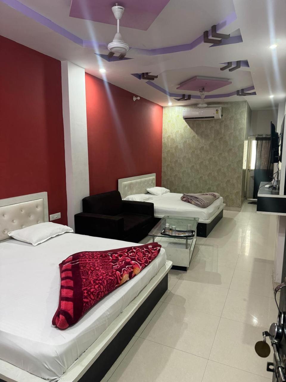 Hotel Aapno Shyam And Restaurant Khātu Esterno foto