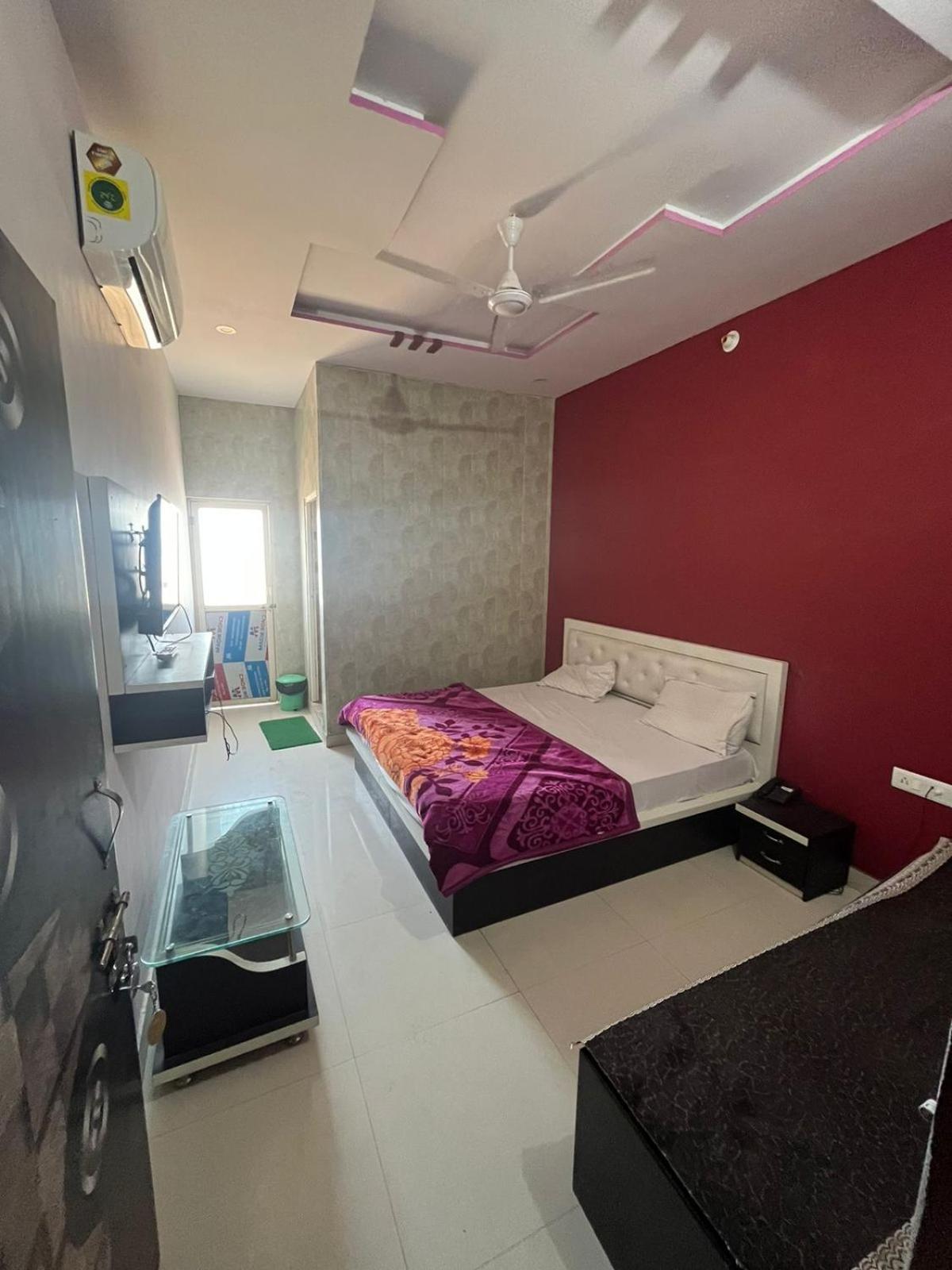 Hotel Aapno Shyam And Restaurant Khātu Esterno foto