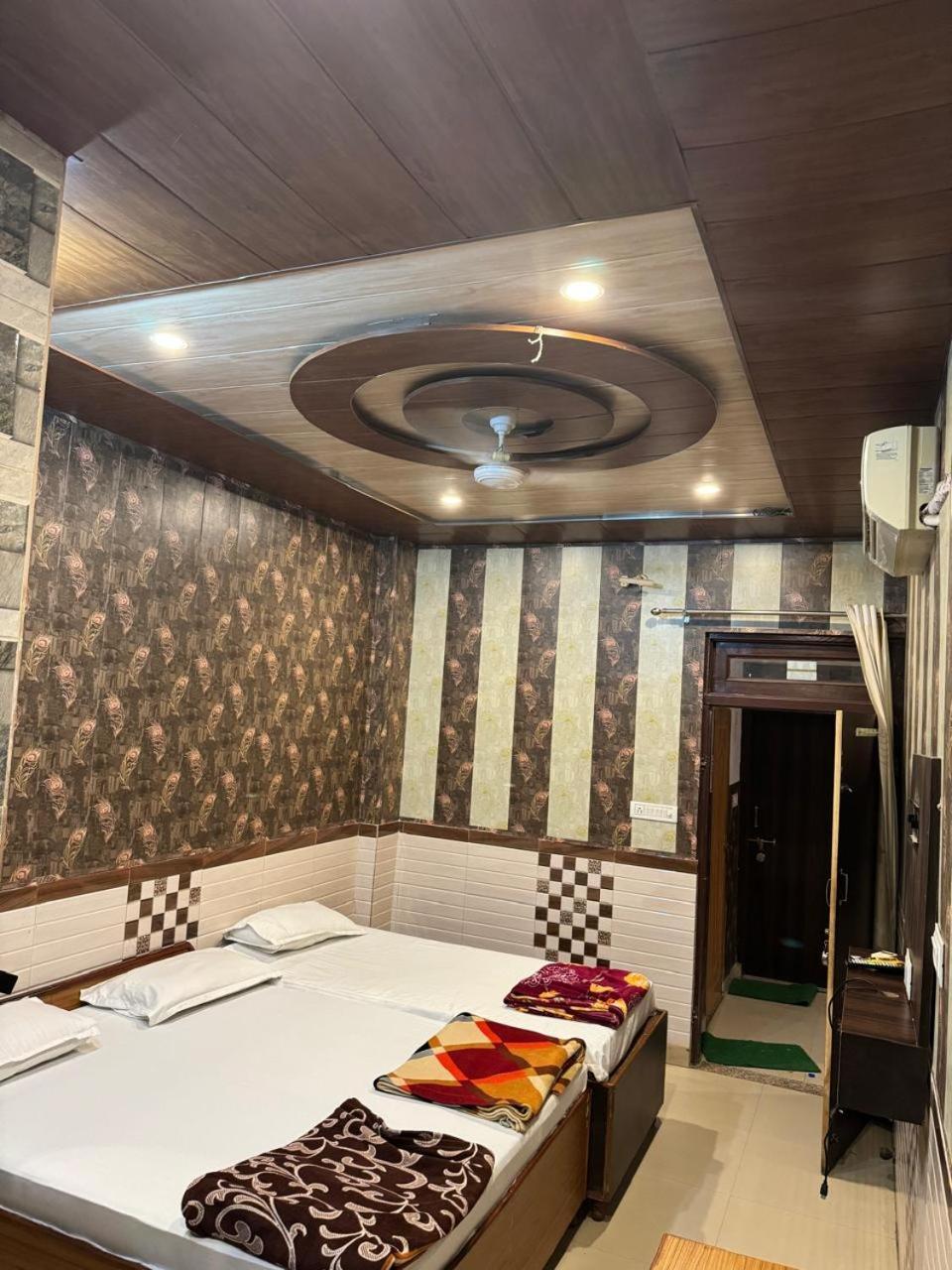Hotel Aapno Shyam And Restaurant Khātu Esterno foto