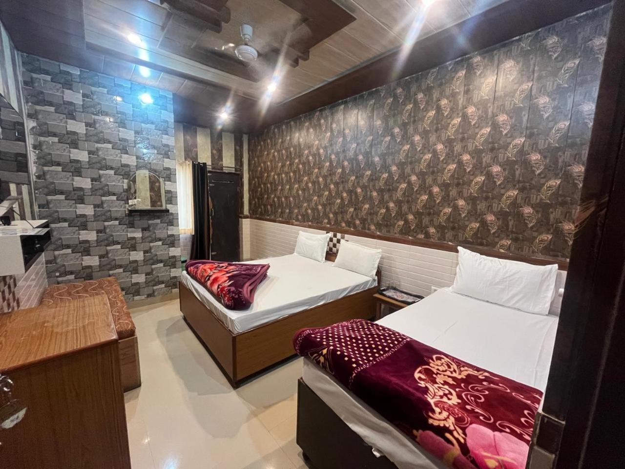 Hotel Aapno Shyam And Restaurant Khātu Esterno foto