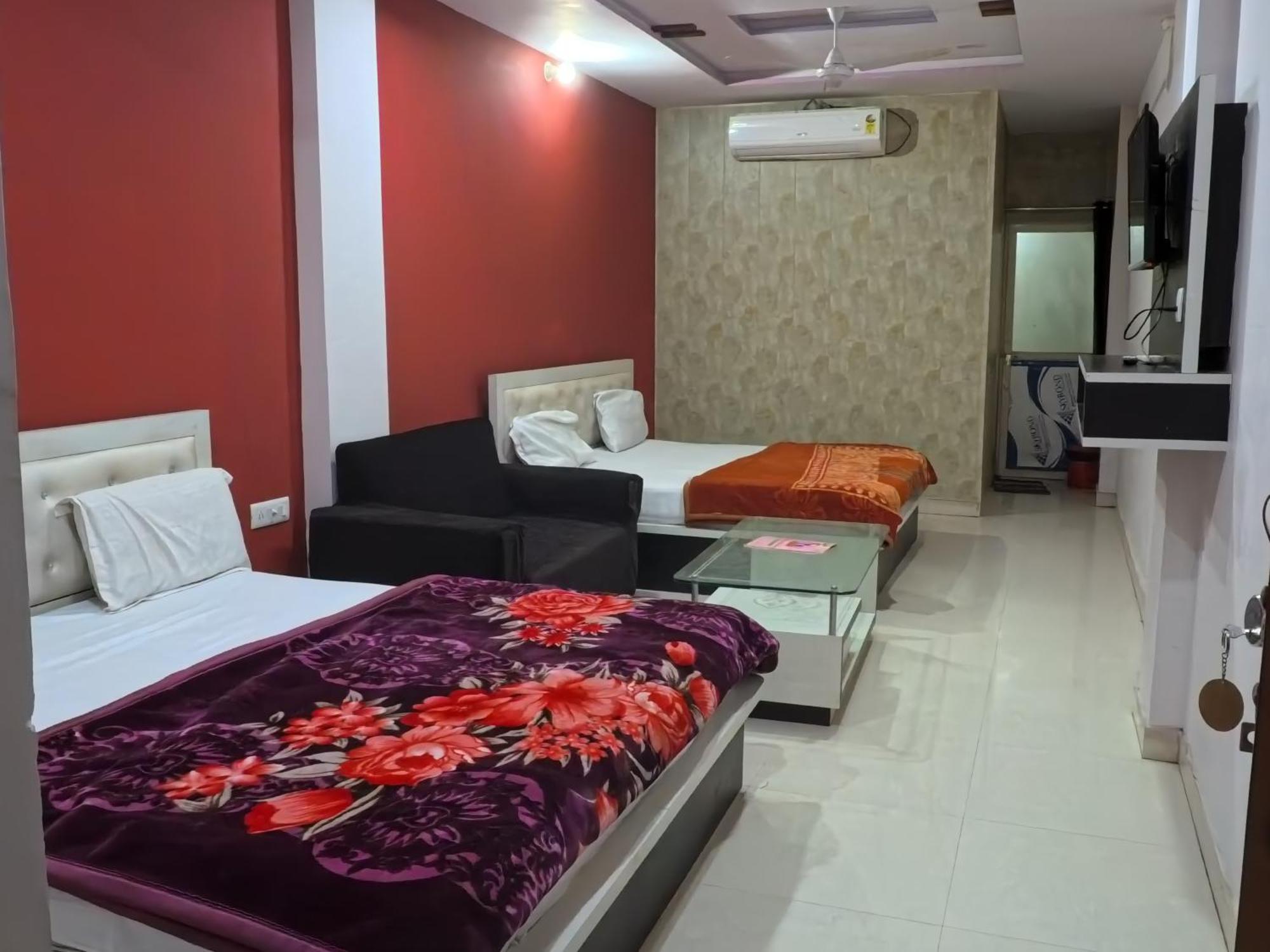 Hotel Aapno Shyam And Restaurant Khātu Esterno foto