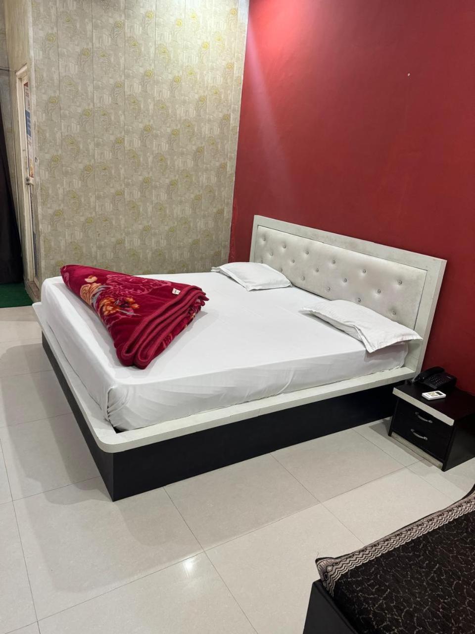 Hotel Aapno Shyam And Restaurant Khātu Esterno foto
